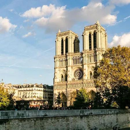 Notre-Dame De Paris Flat By Guestready * Paris